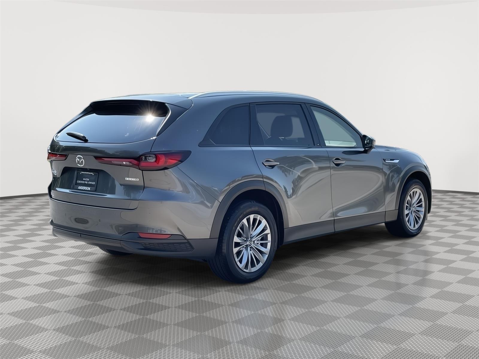 Vehicle photo 7