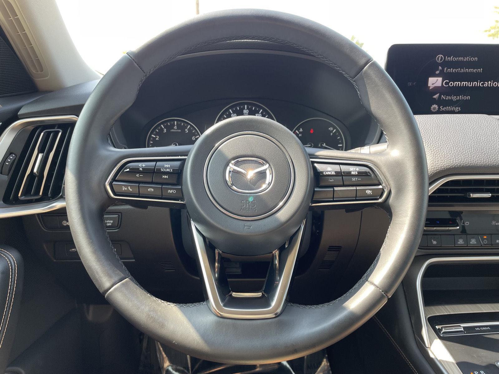 Vehicle photo 12