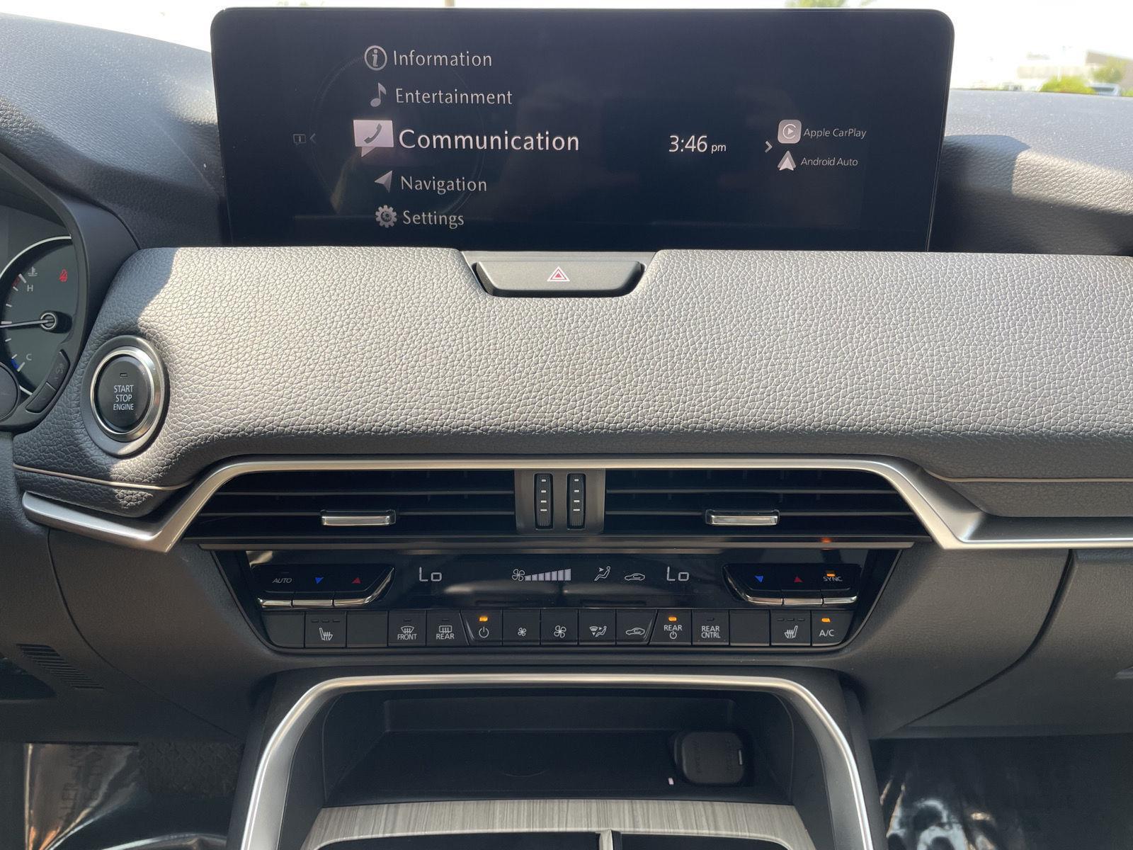 Vehicle photo 23