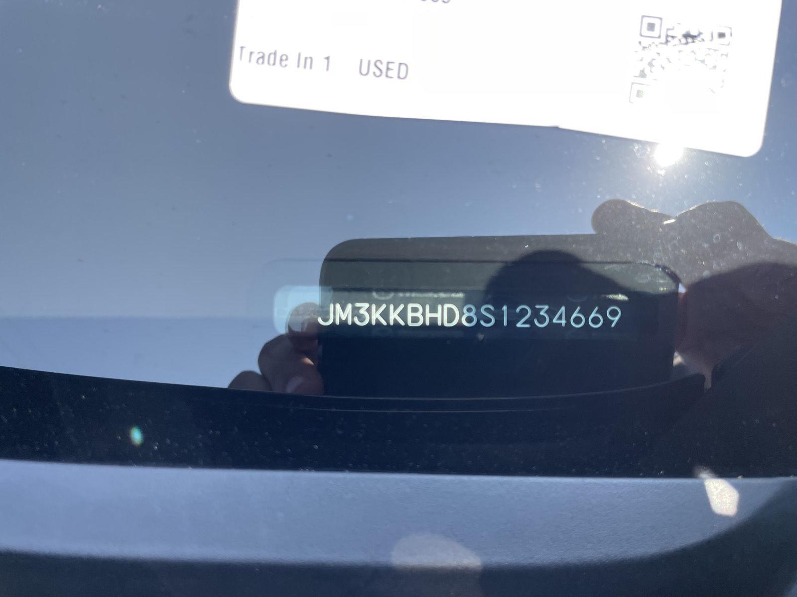 Vehicle photo 33