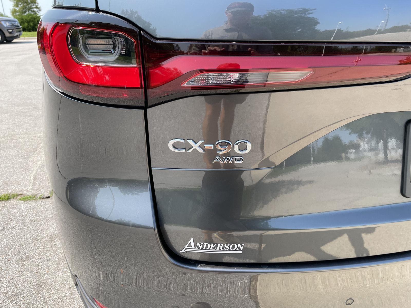 Vehicle photo 37