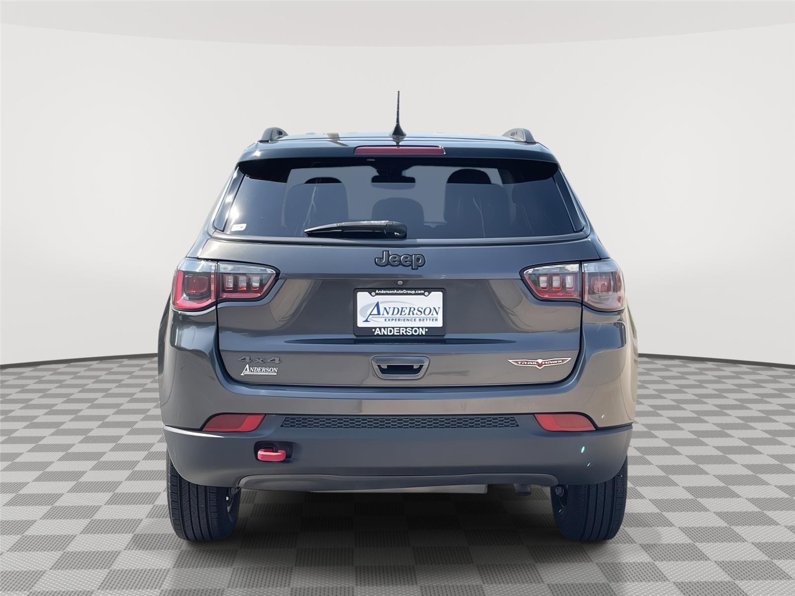 Vehicle photo 8