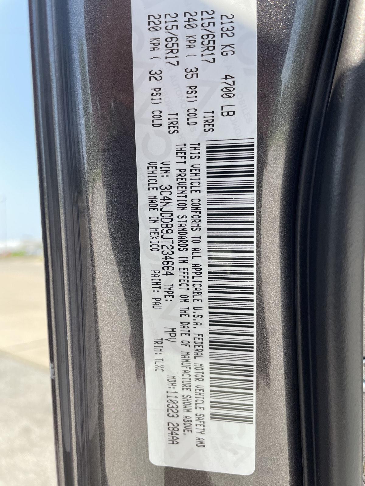Vehicle photo 29