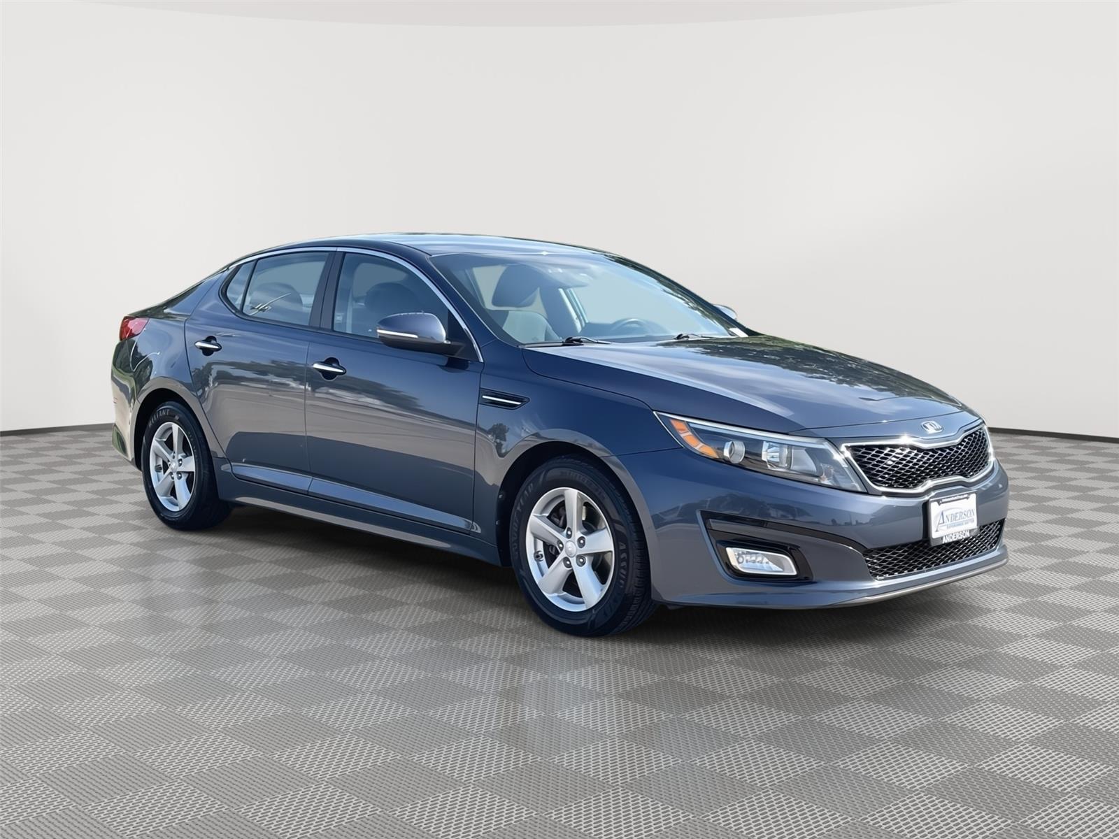 Vehicle photo 5