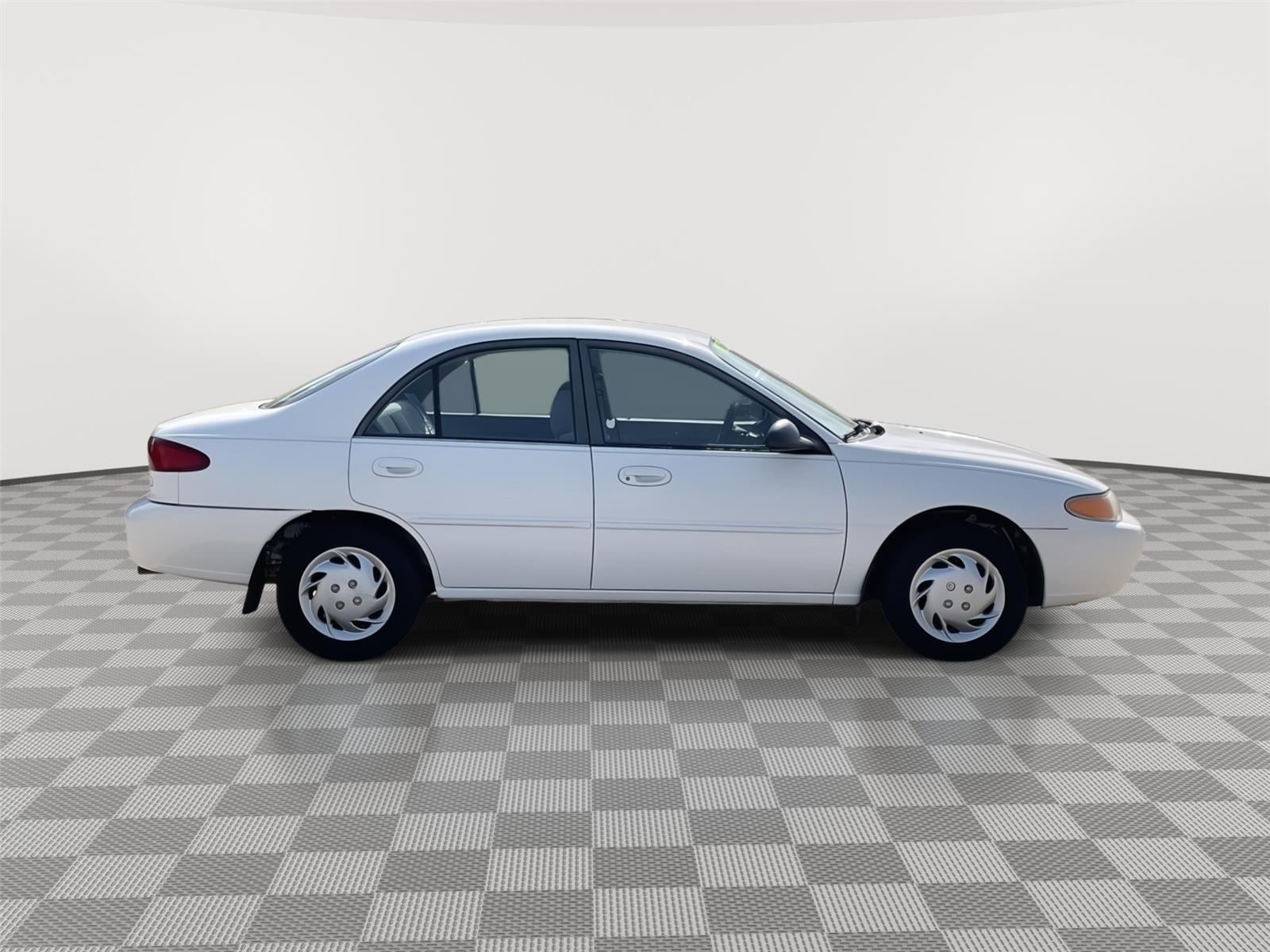 Vehicle photo 6