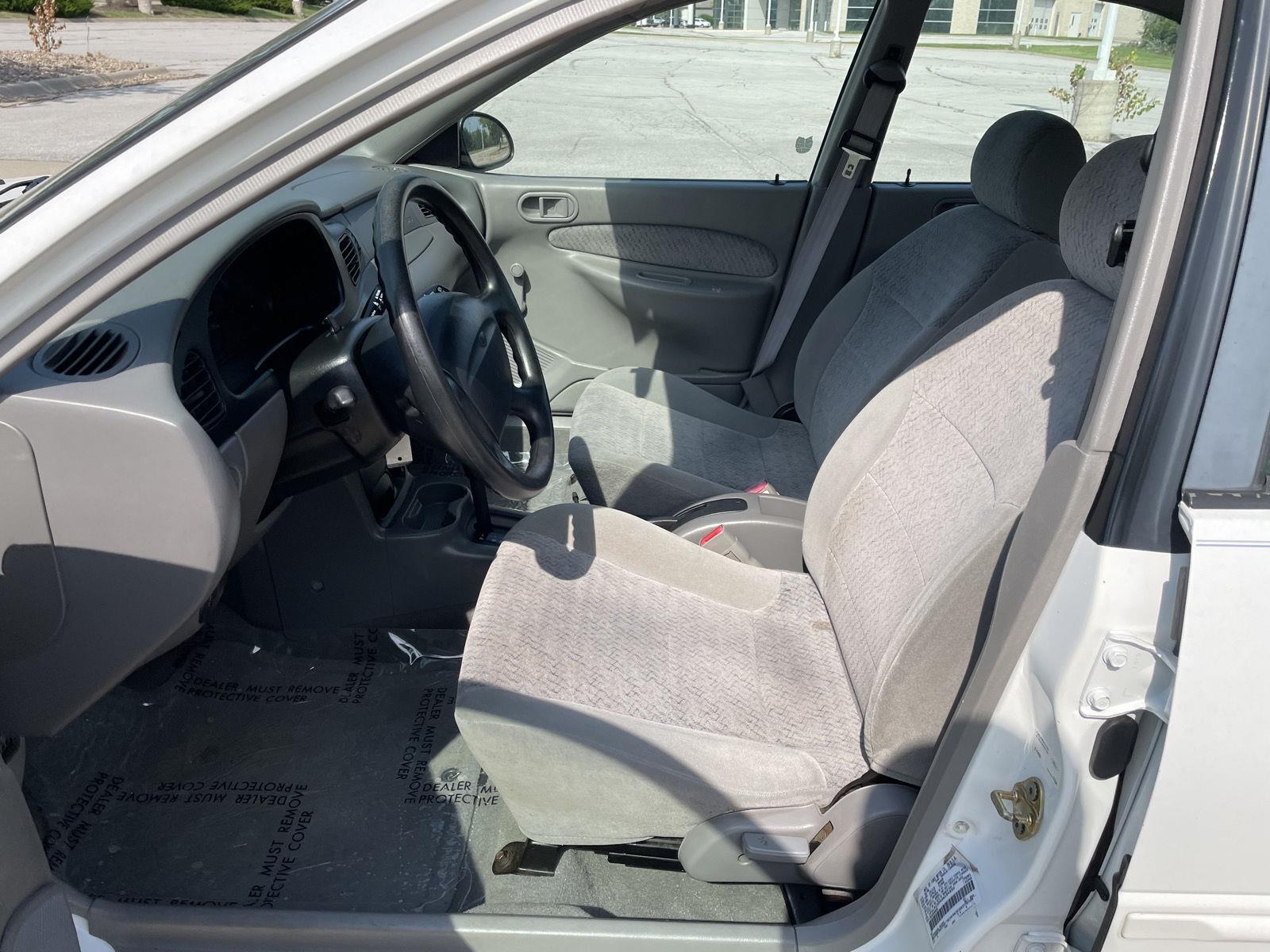 Vehicle photo 15