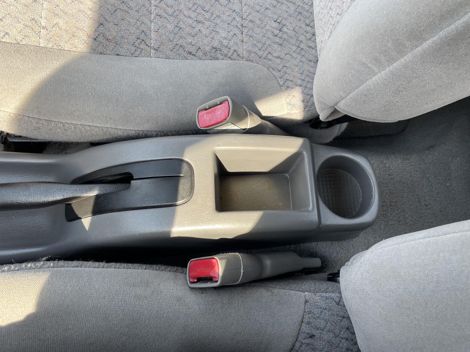 Vehicle photo 24