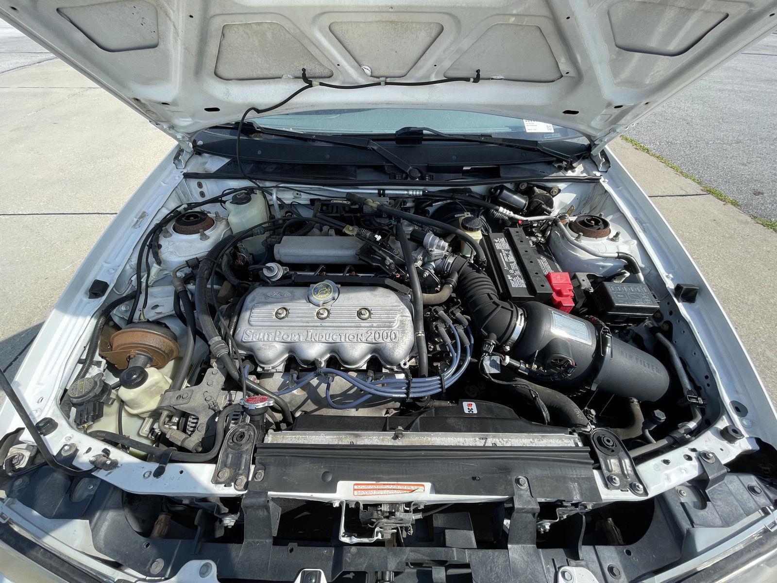 Vehicle photo 26