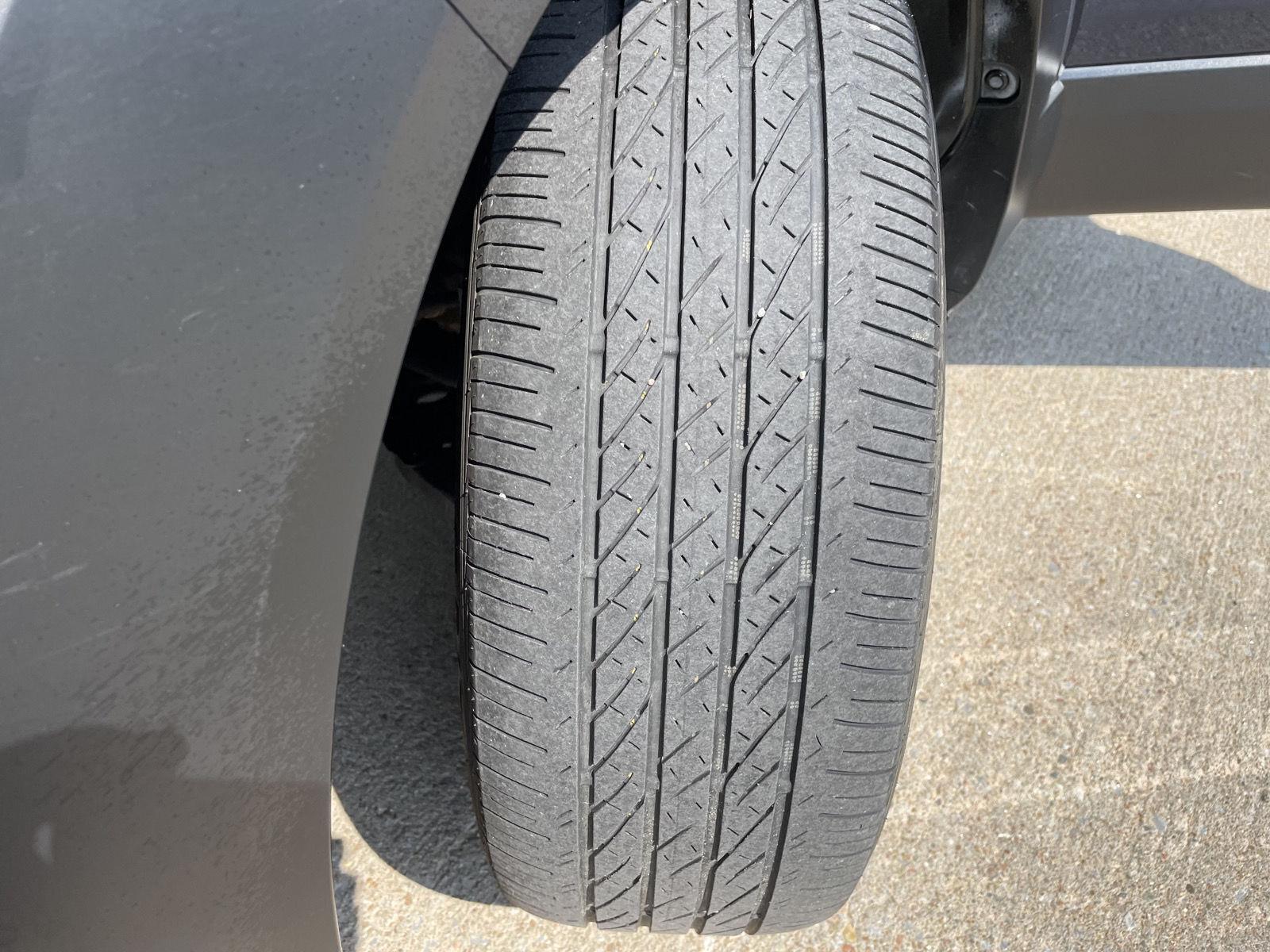 Vehicle photo 11