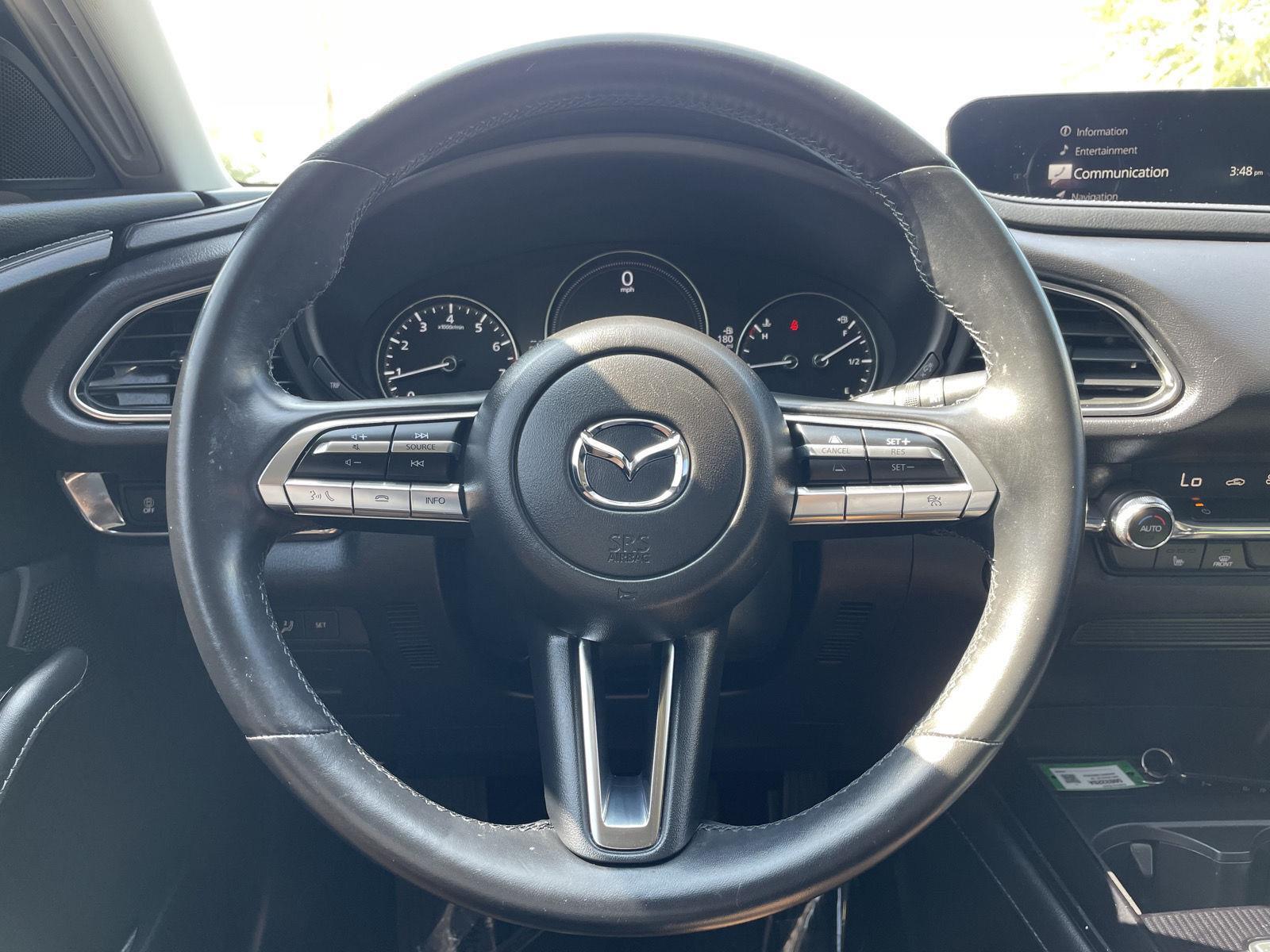 Vehicle photo 12