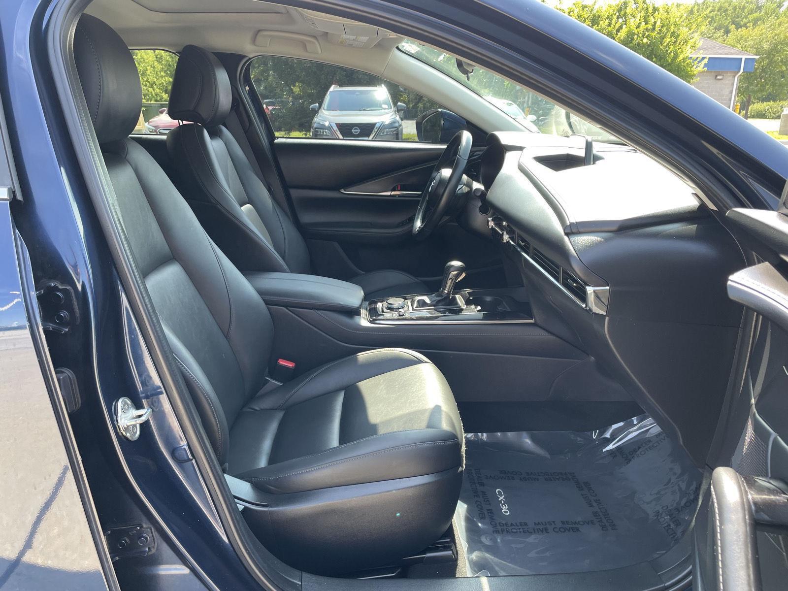 Vehicle photo 19