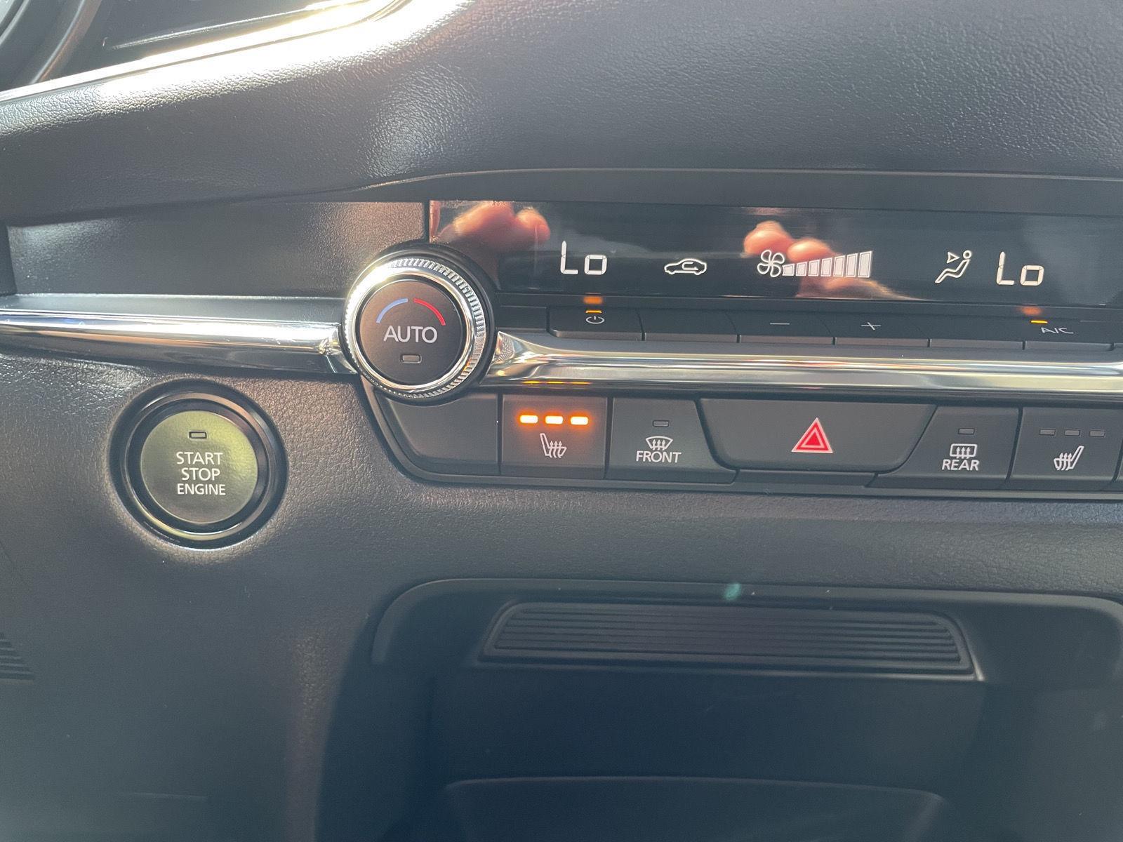 Vehicle photo 26