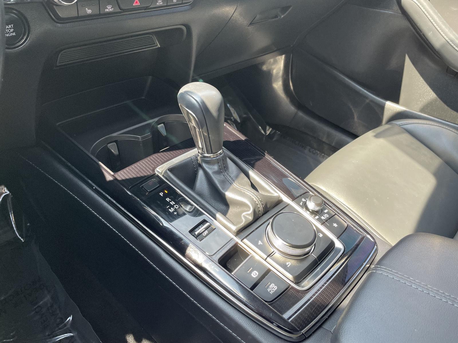 Vehicle photo 28