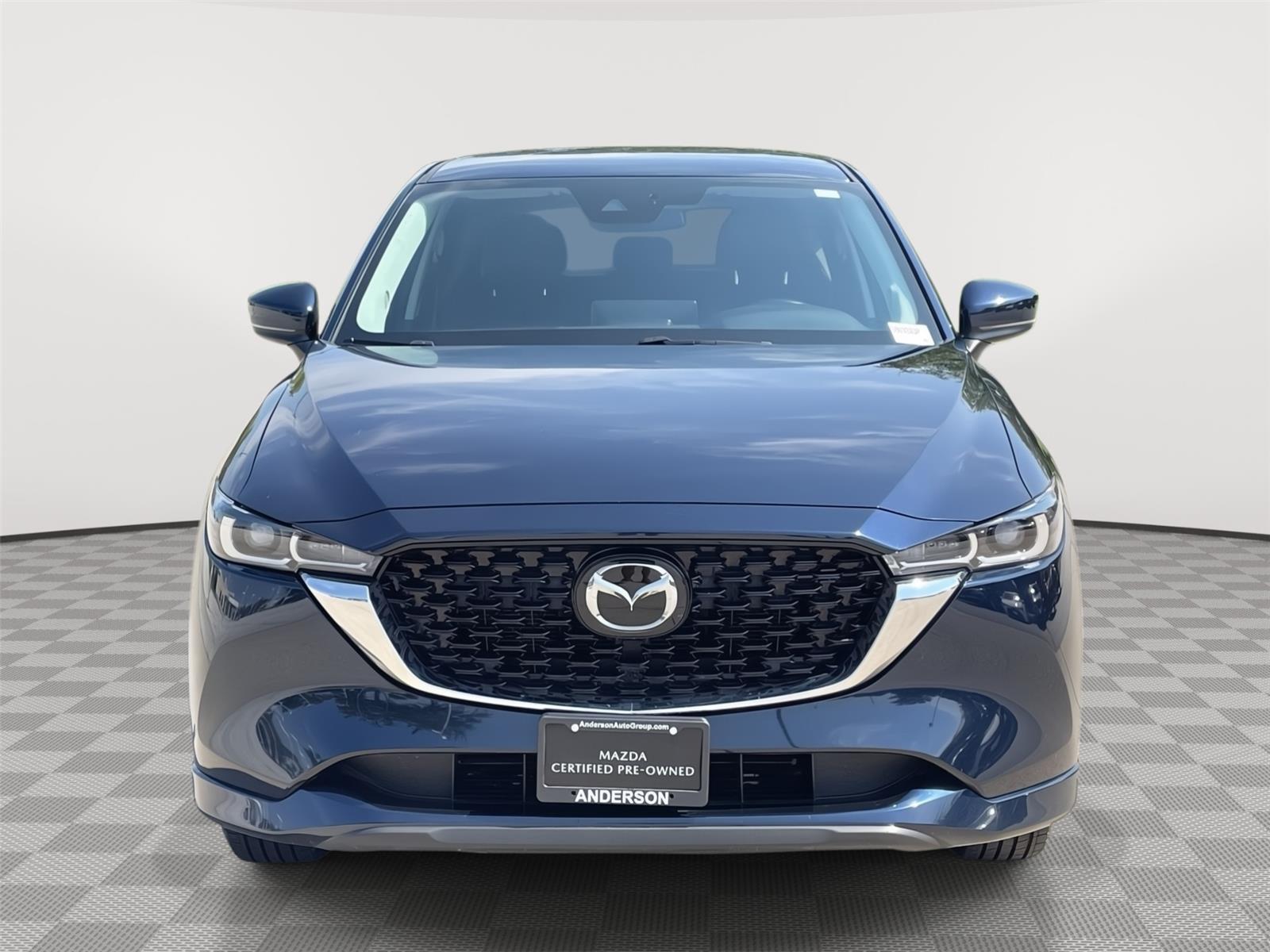 Vehicle photo 4
