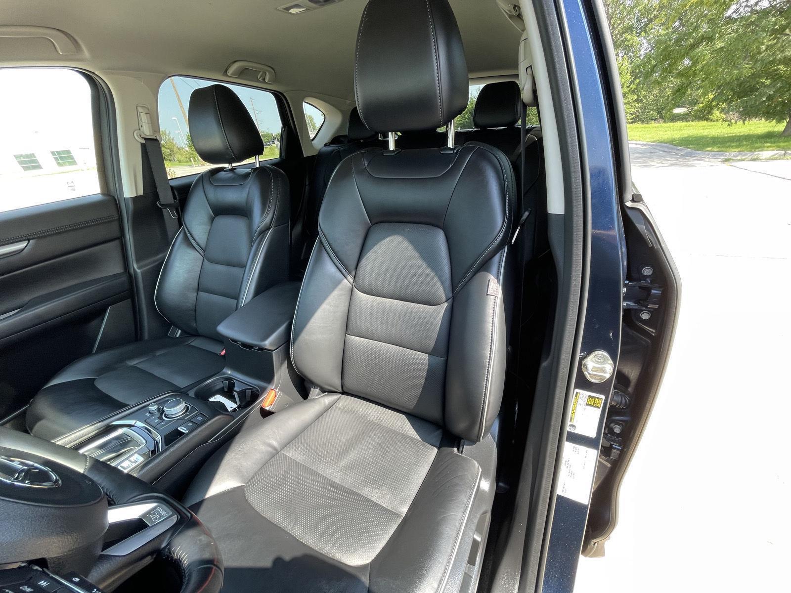Vehicle photo 18