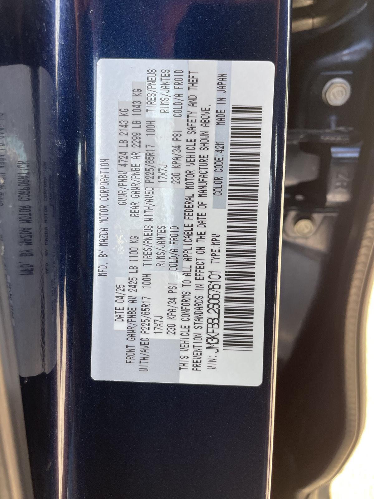Vehicle photo 30