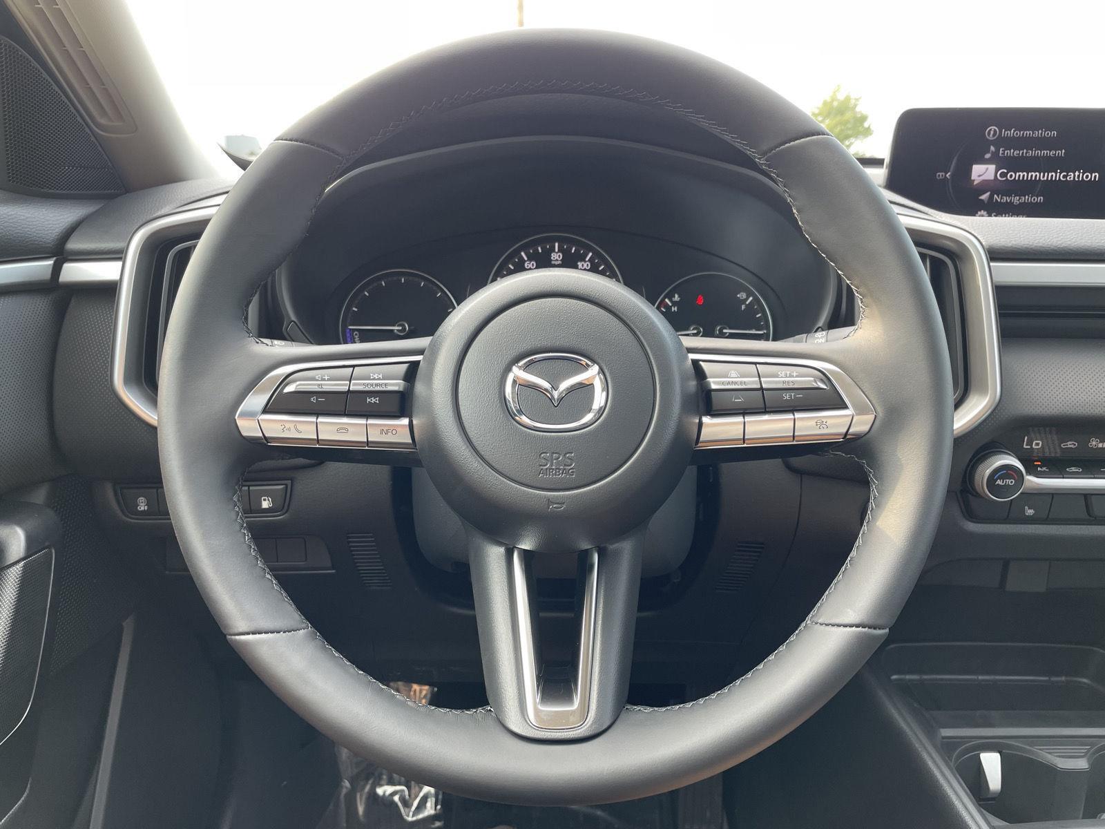 Vehicle photo 11
