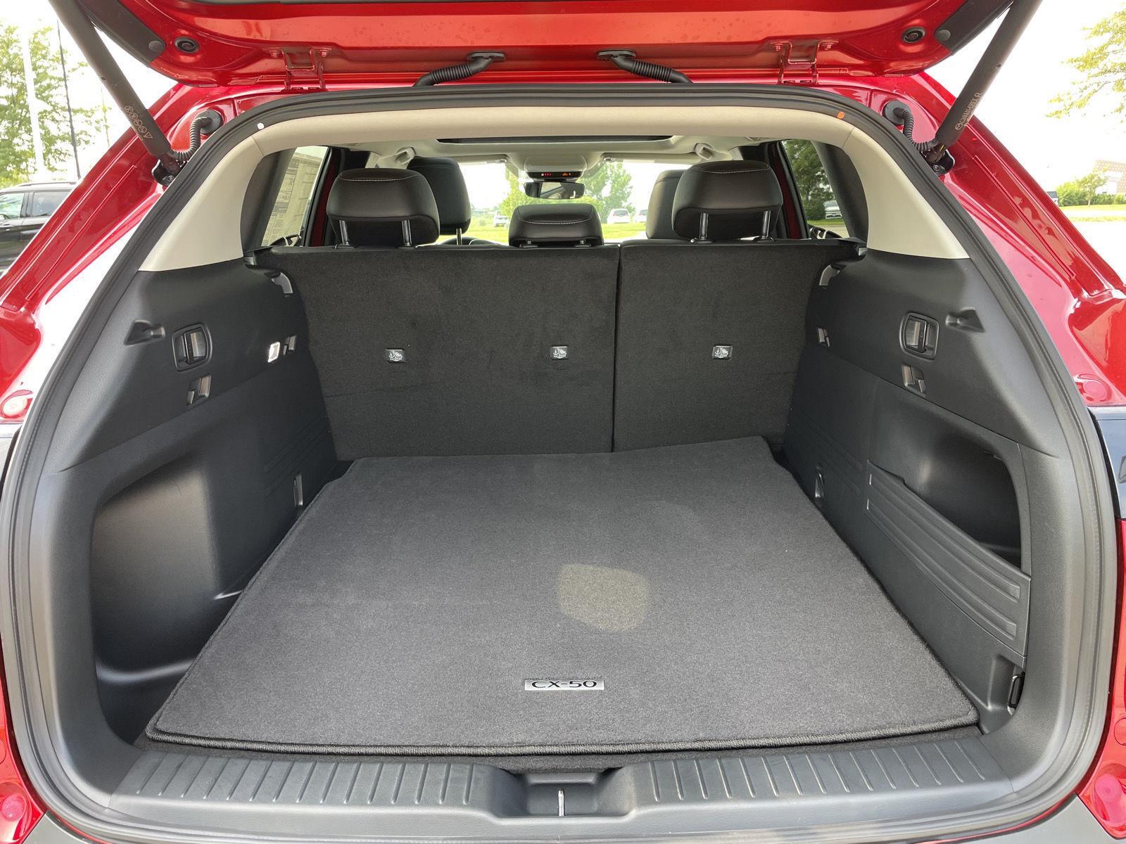 Vehicle photo 32