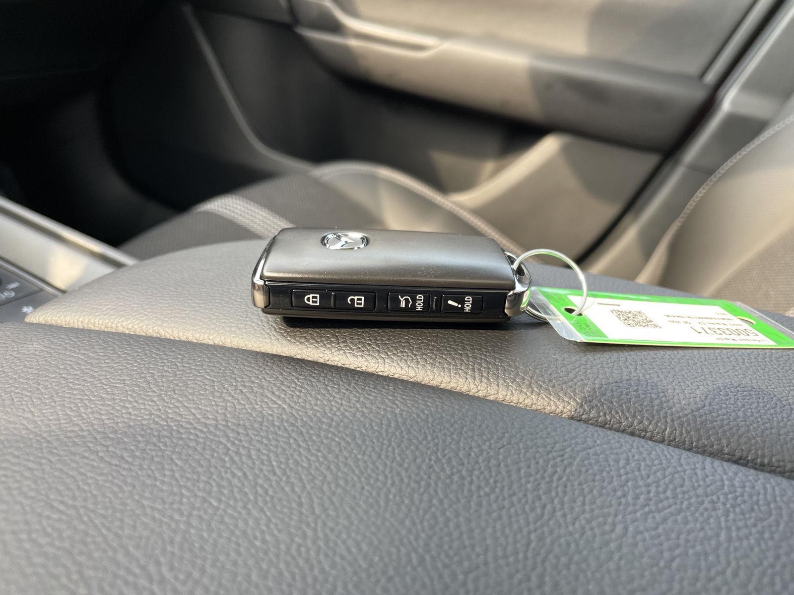 Vehicle photo 36