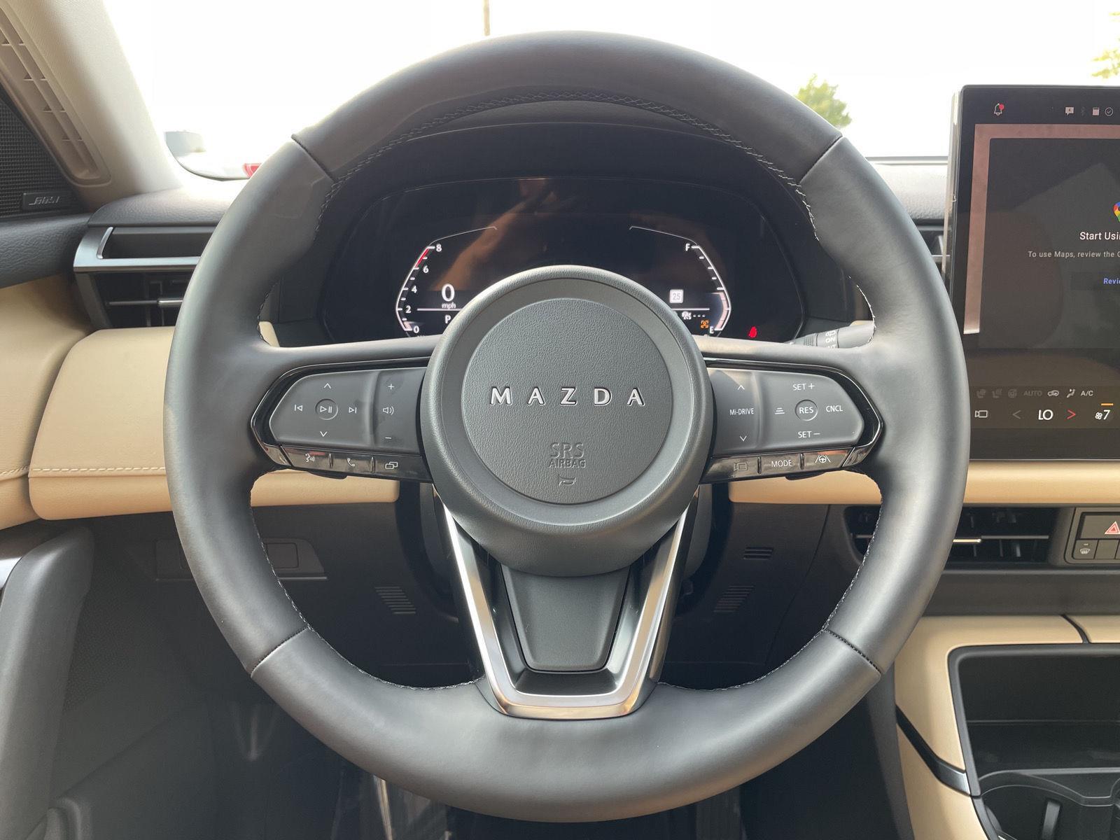 Vehicle photo 11