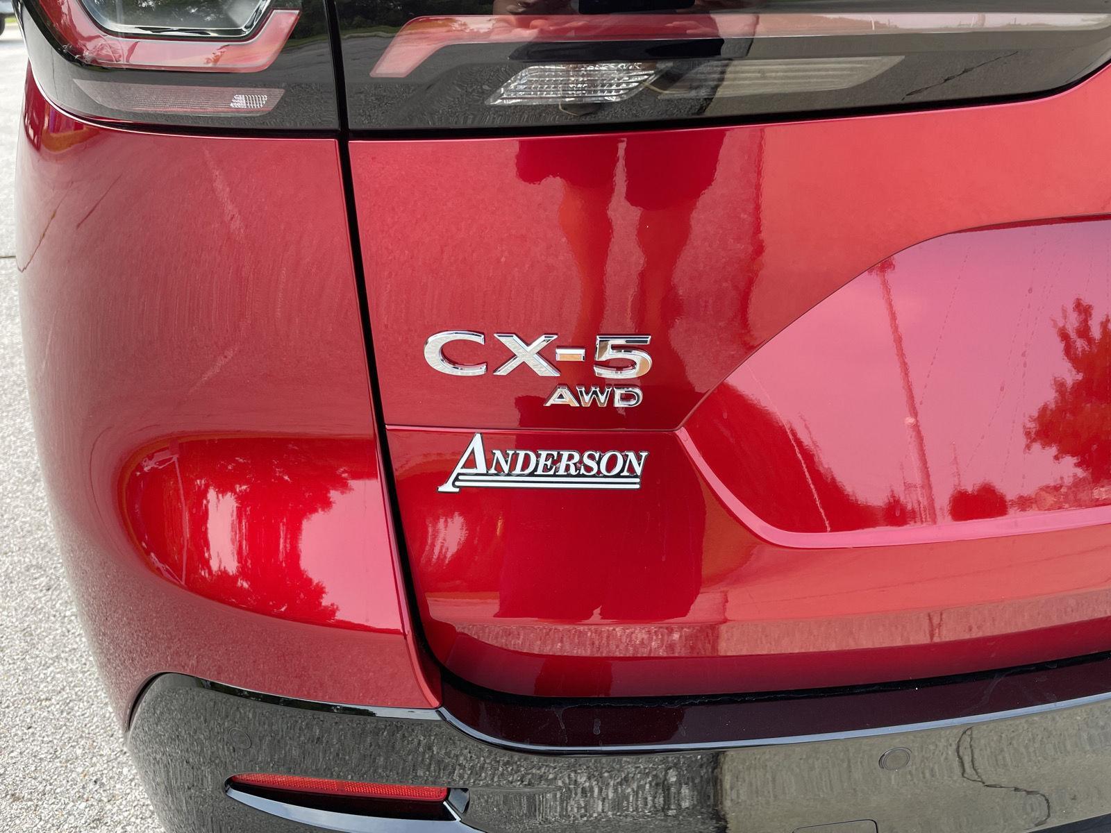 Vehicle photo 37
