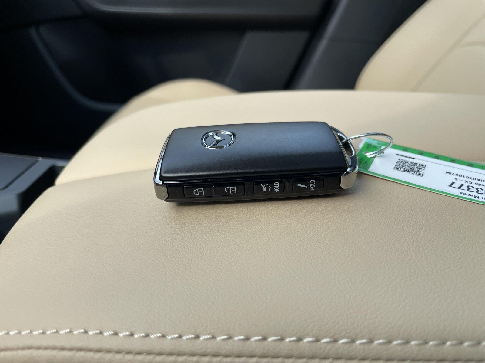 Vehicle photo 38