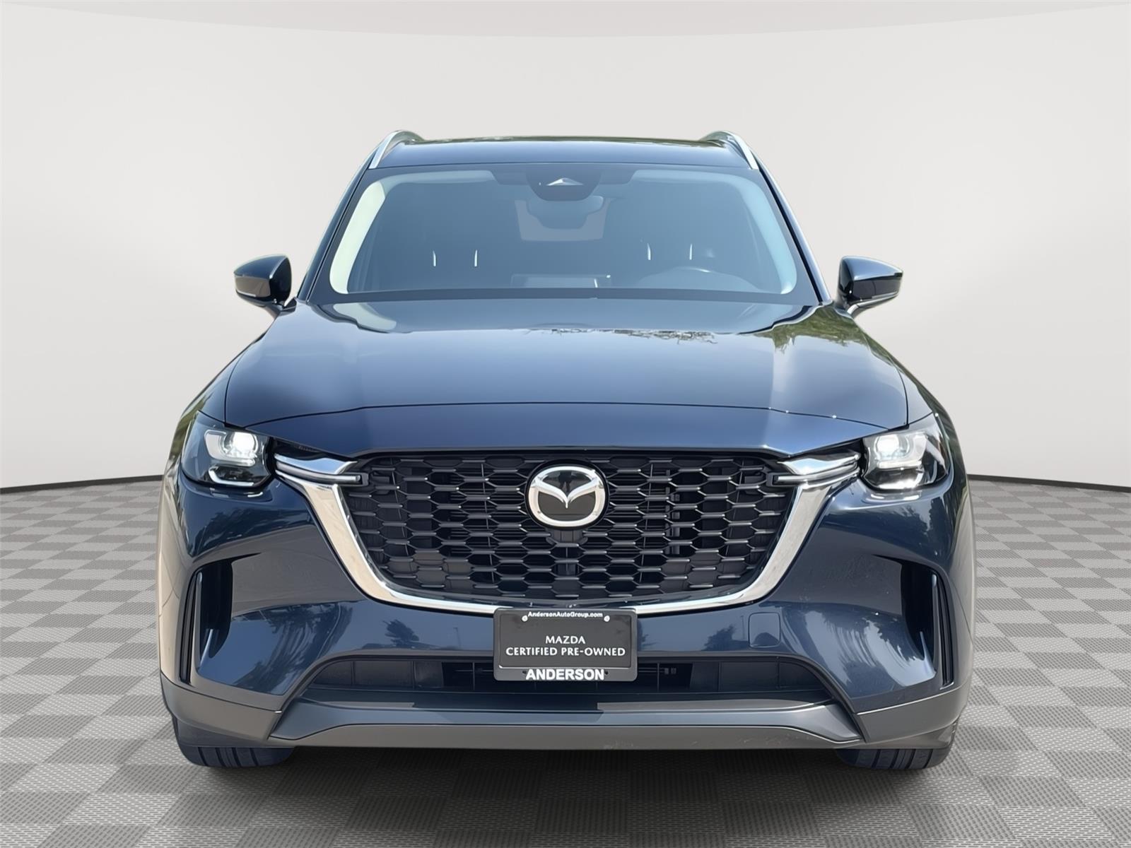 Vehicle photo 4