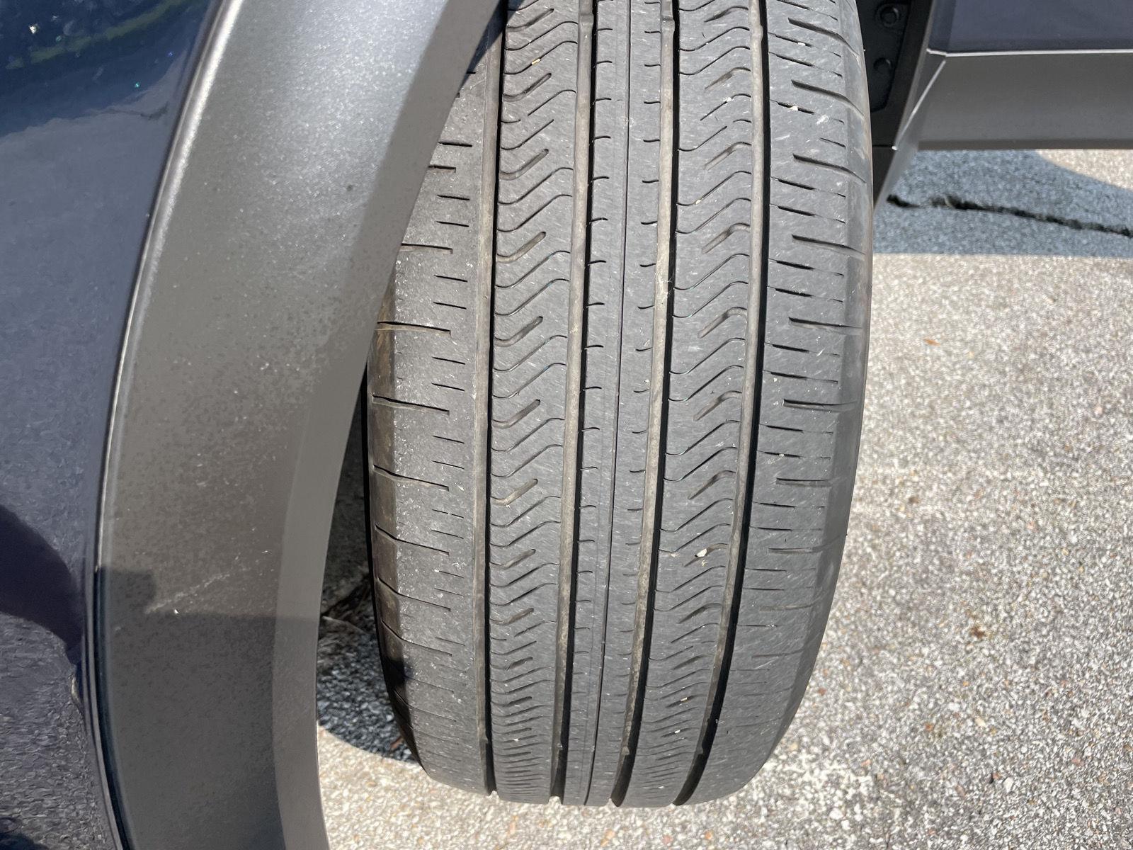 Vehicle photo 11