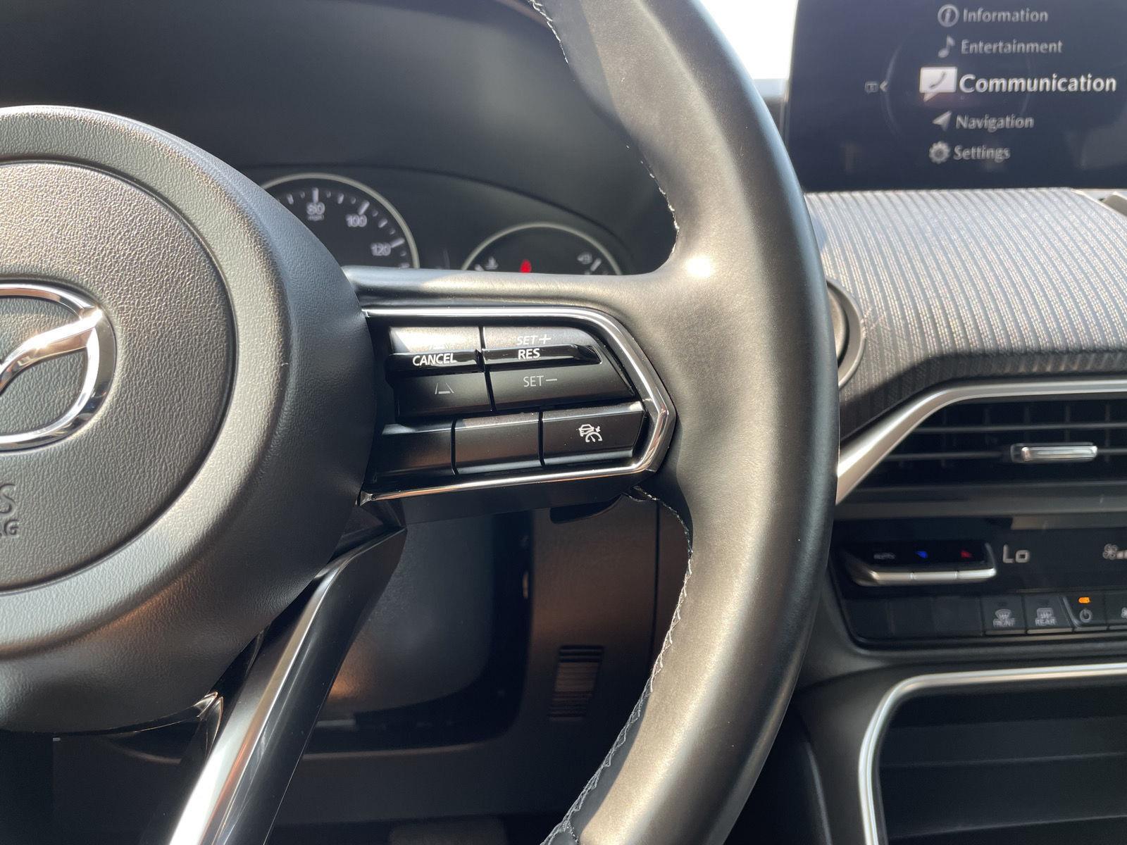 Vehicle photo 14