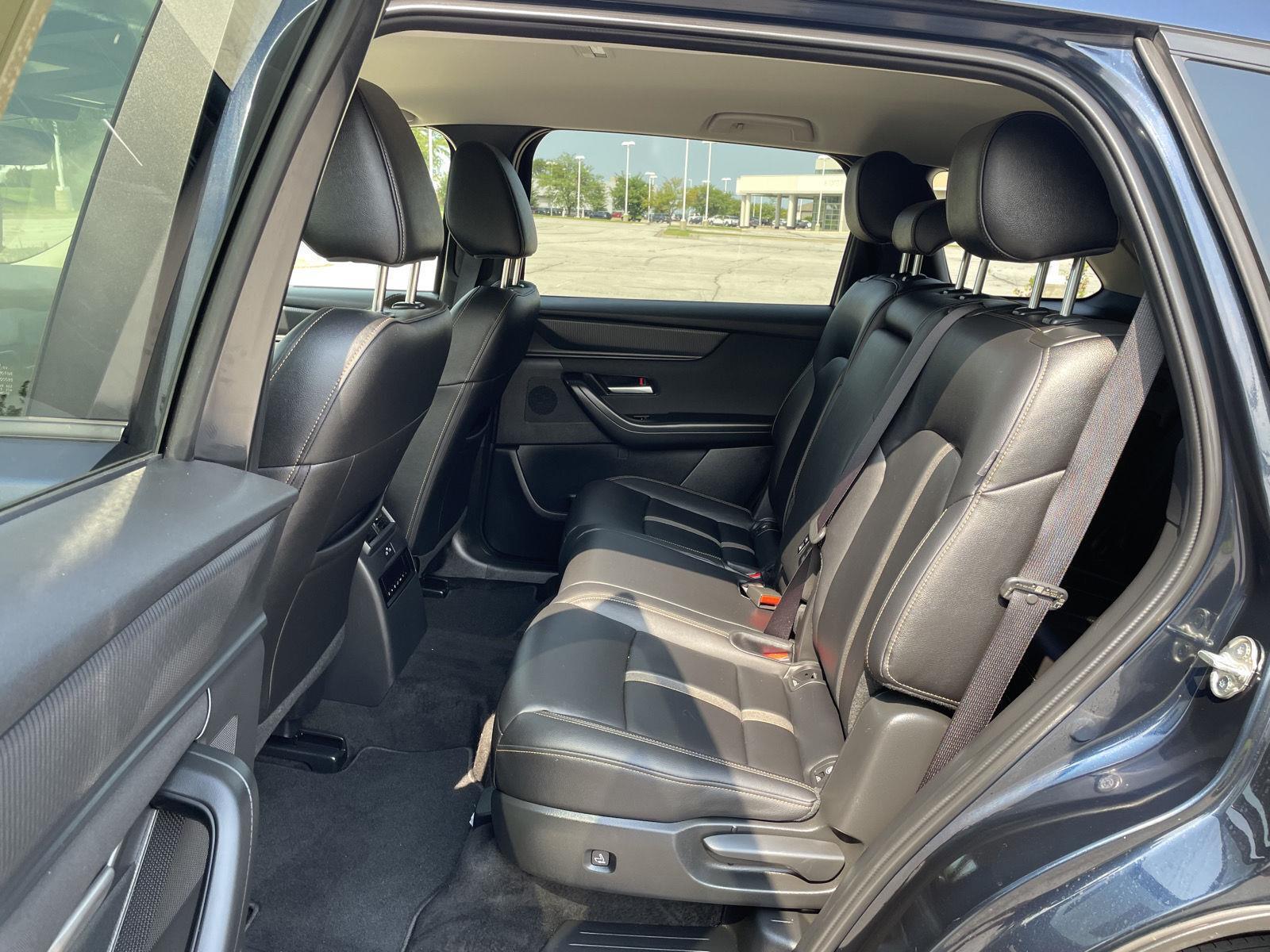 Vehicle photo 20