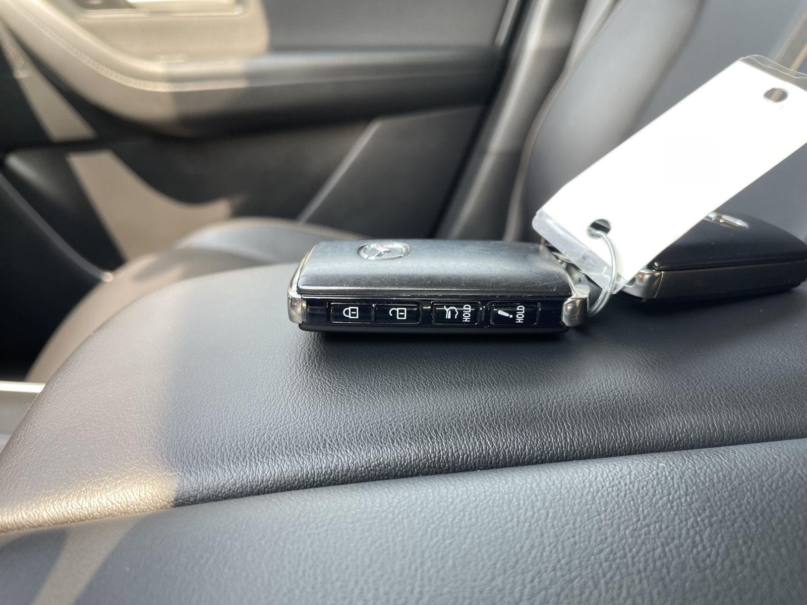 Vehicle photo 36