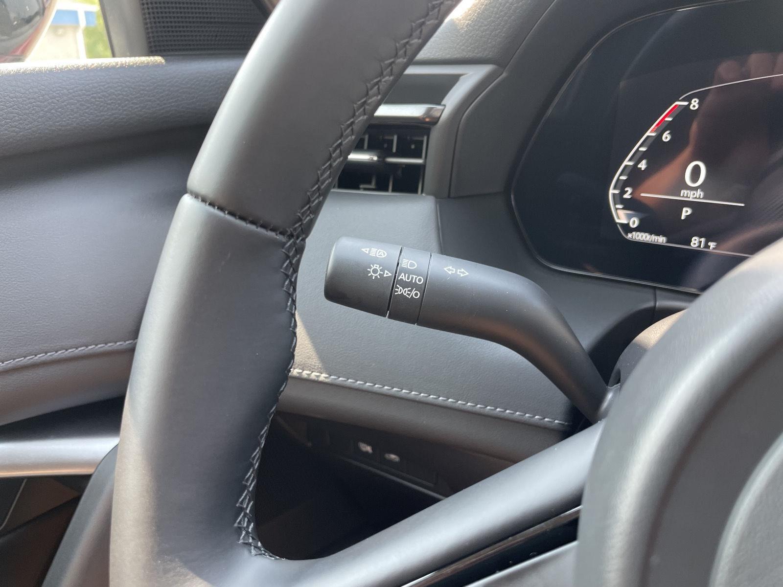 Vehicle photo 16