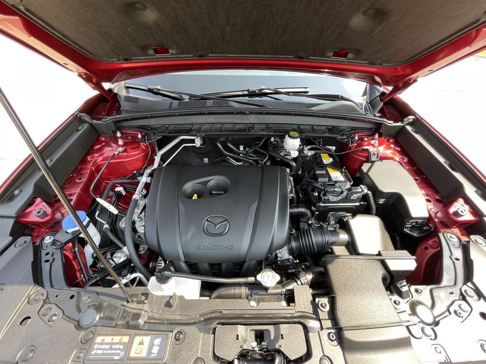 Vehicle photo 32