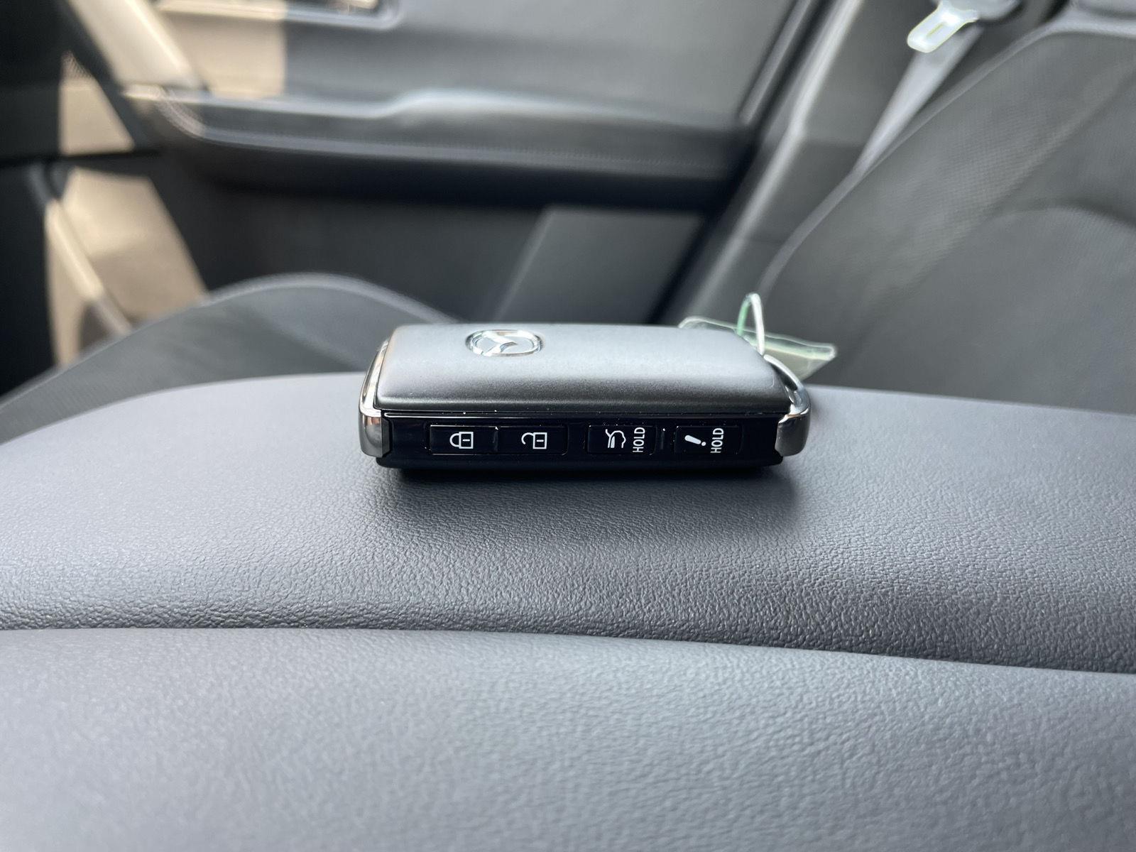 Vehicle photo 36