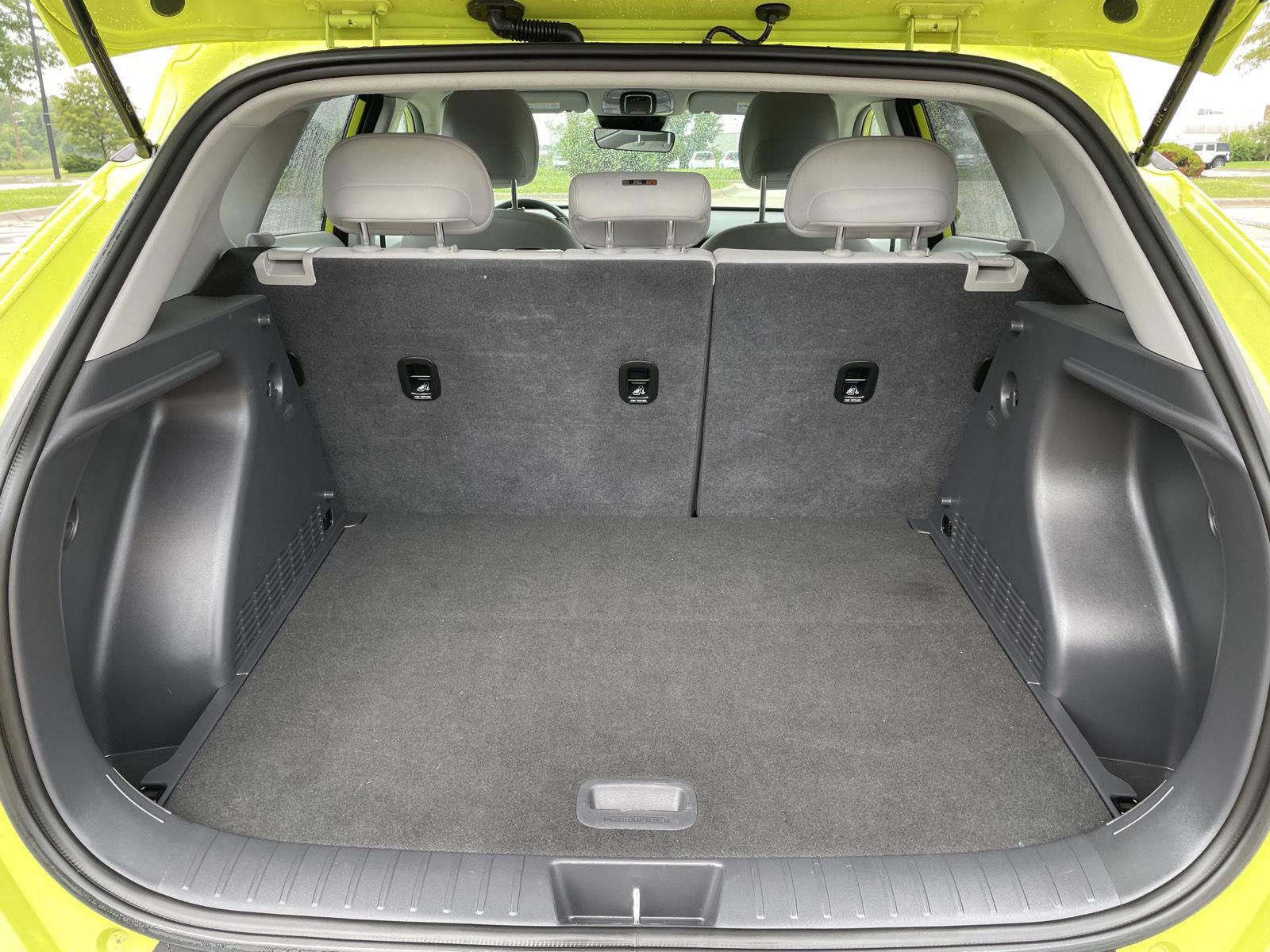 Vehicle photo 31