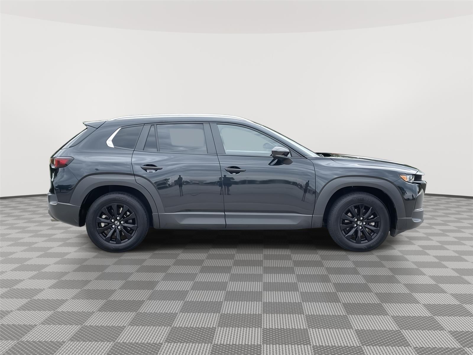 Vehicle photo 6