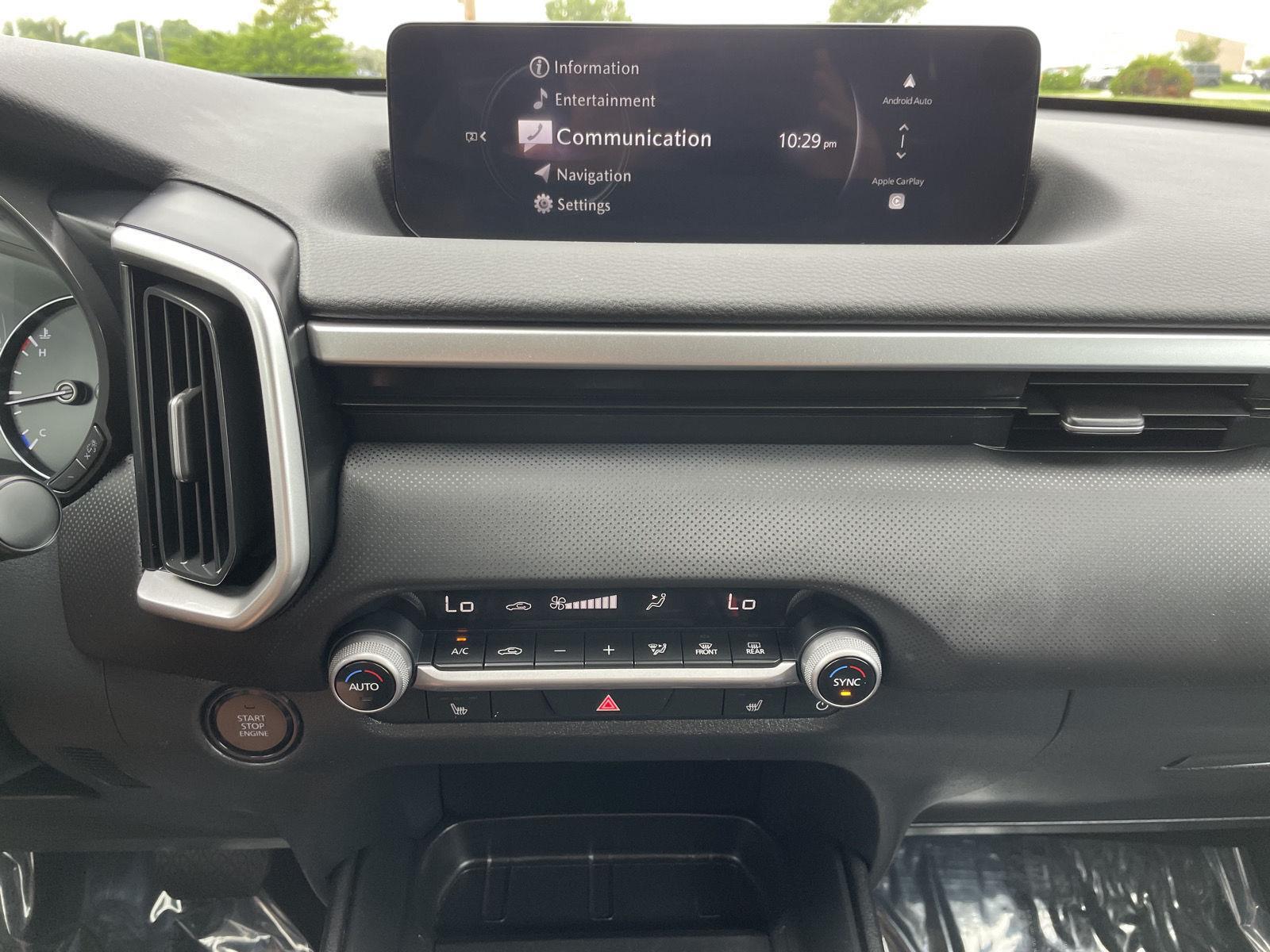 Vehicle photo 21