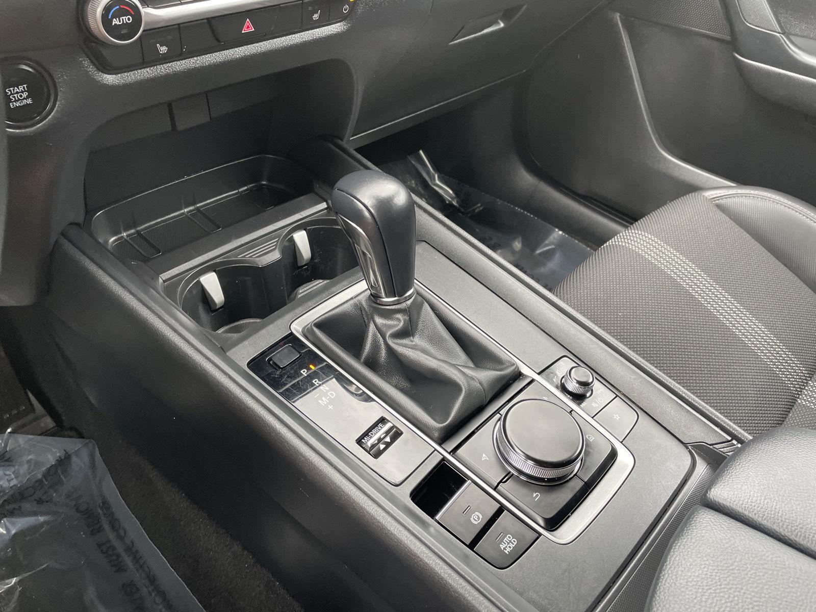 Vehicle photo 27