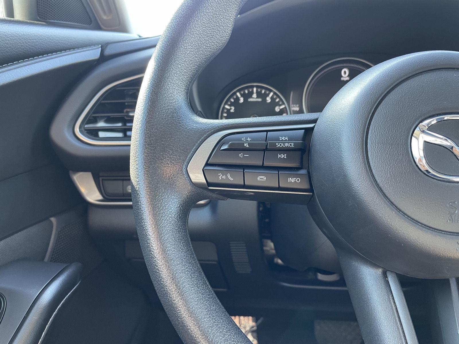Vehicle photo 13