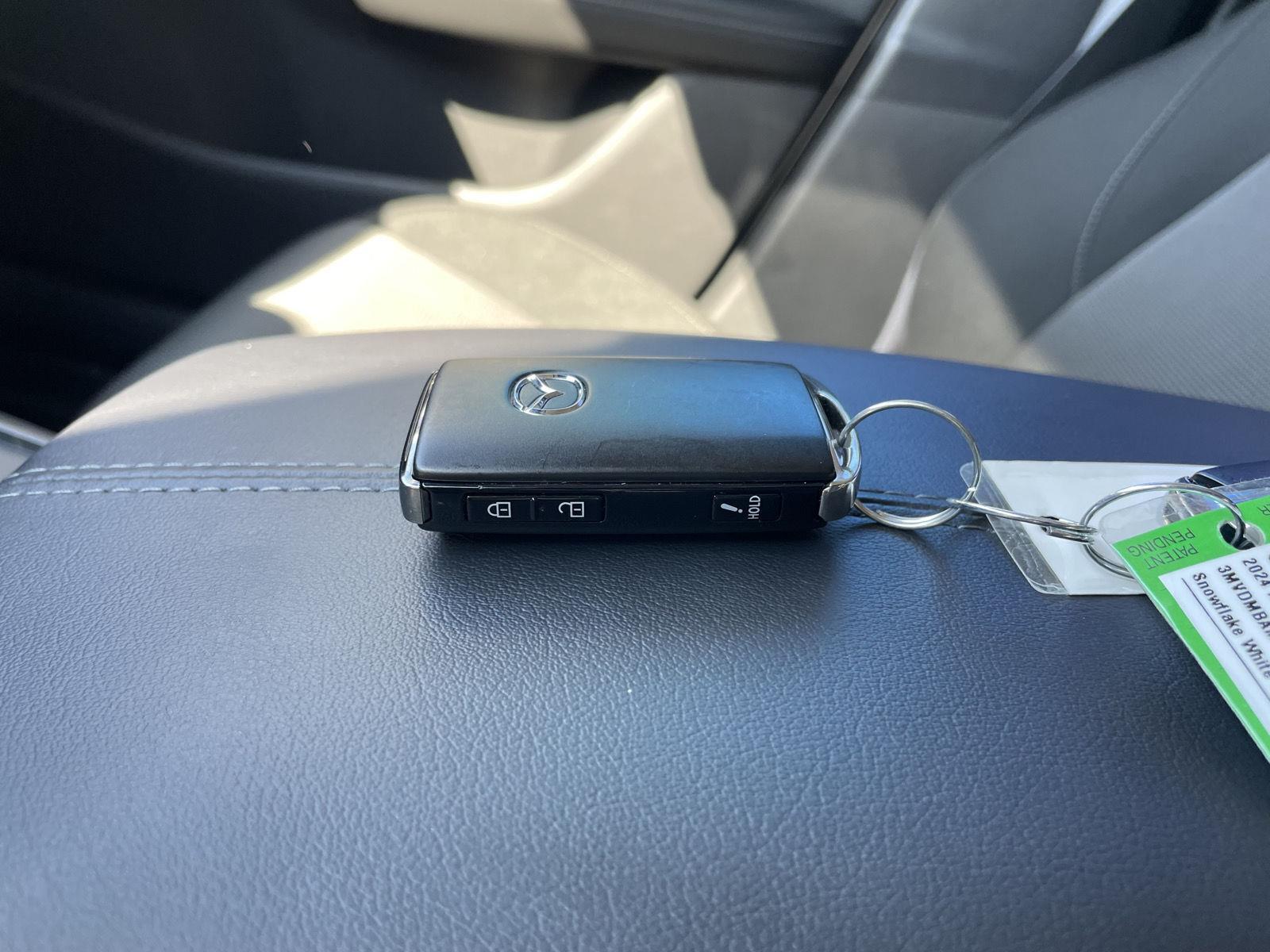 Vehicle photo 33