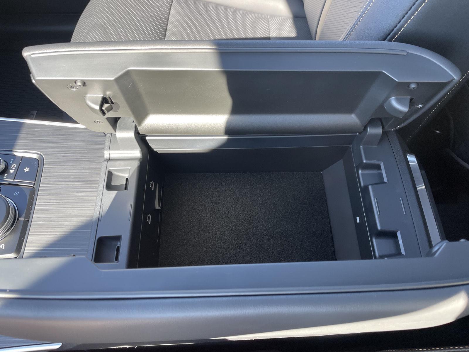 Vehicle photo 35