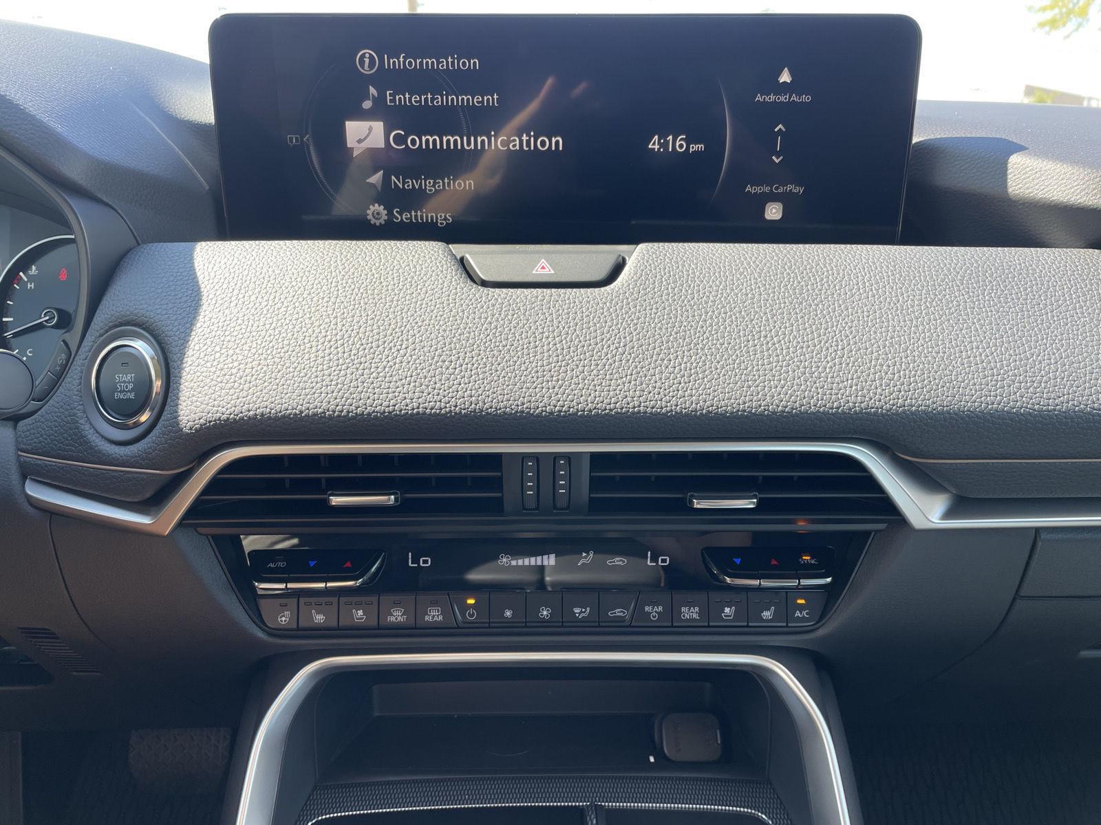 Vehicle photo 23