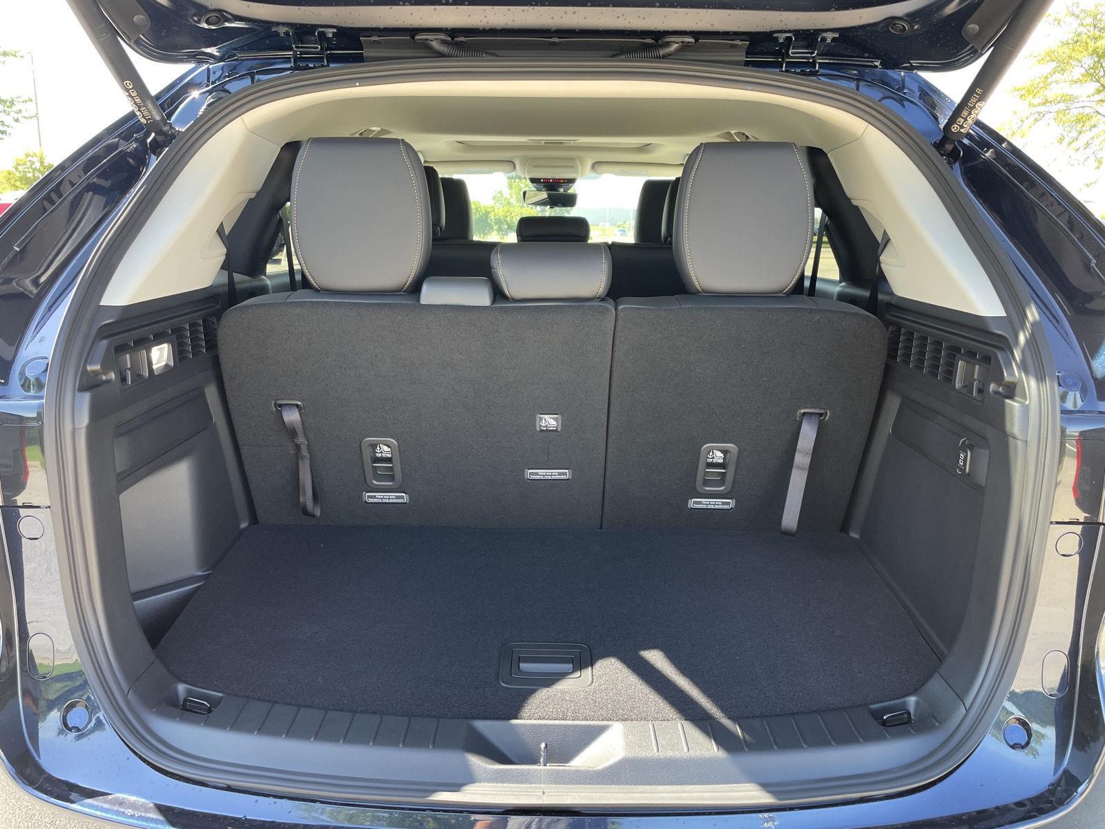 Vehicle photo 36