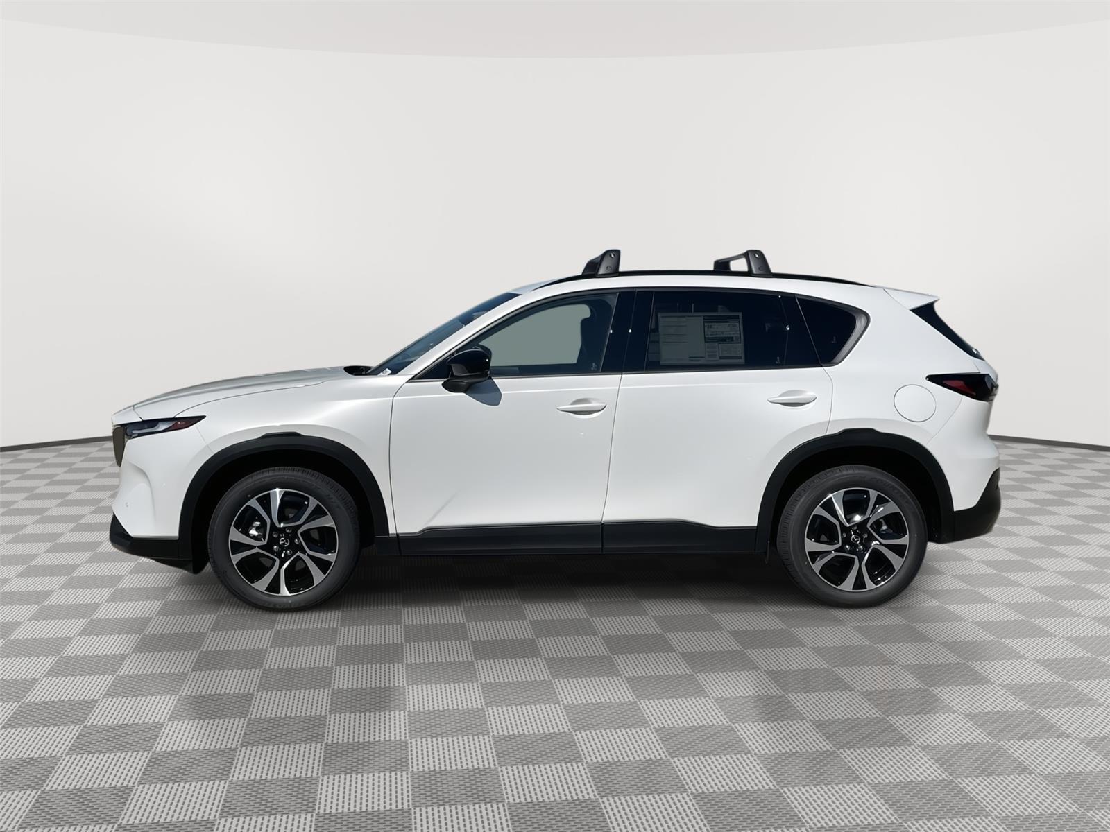 Vehicle photo 2