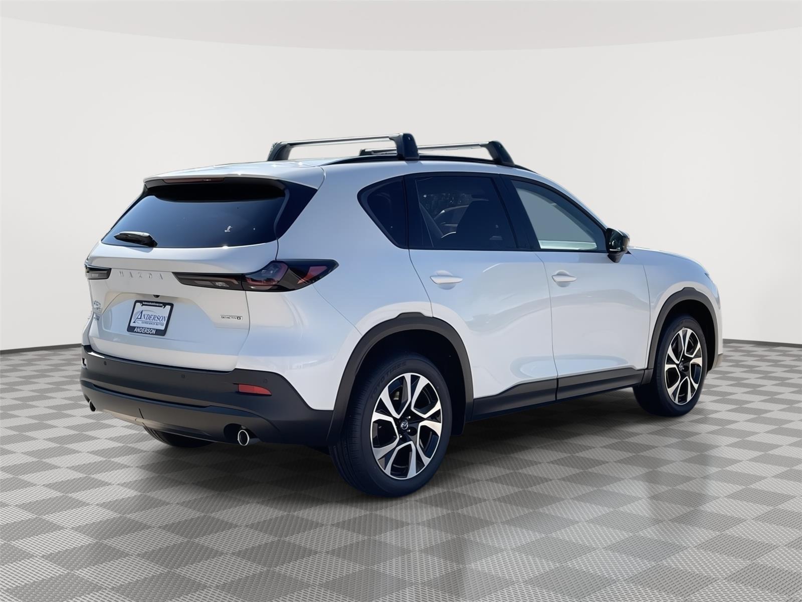 Vehicle photo 7