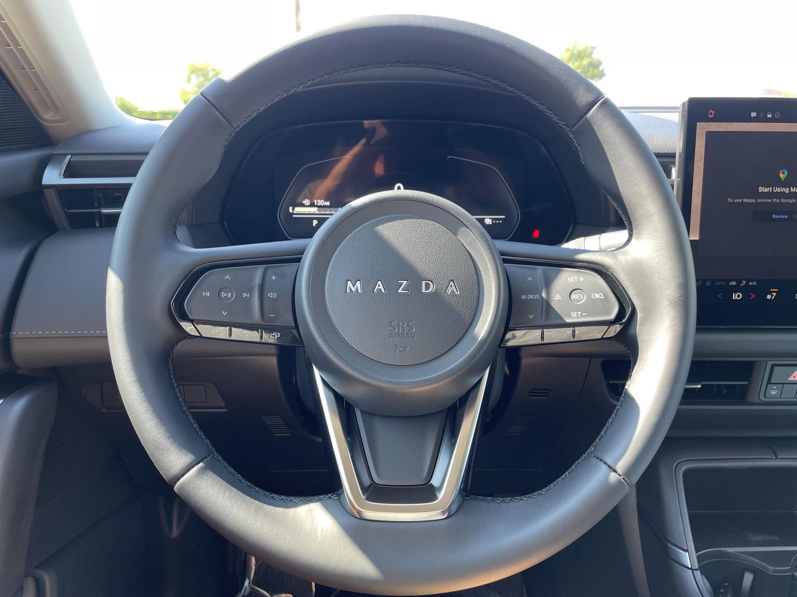 Vehicle photo 11