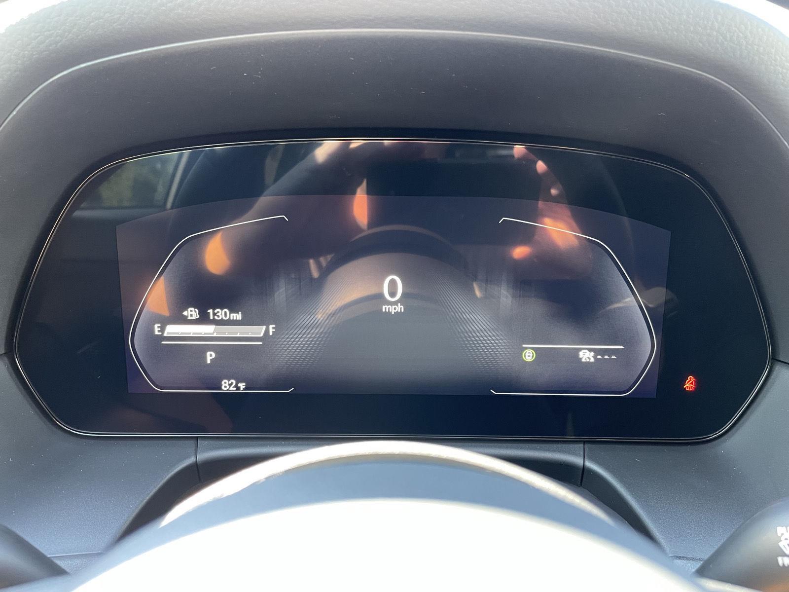 Vehicle photo 14