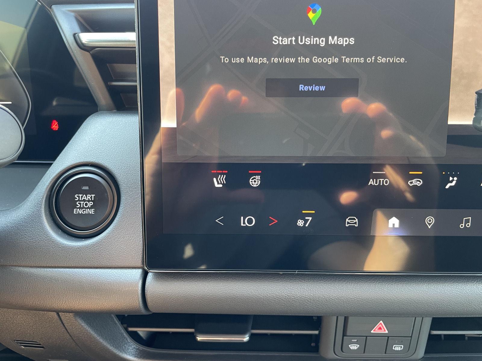Vehicle photo 24