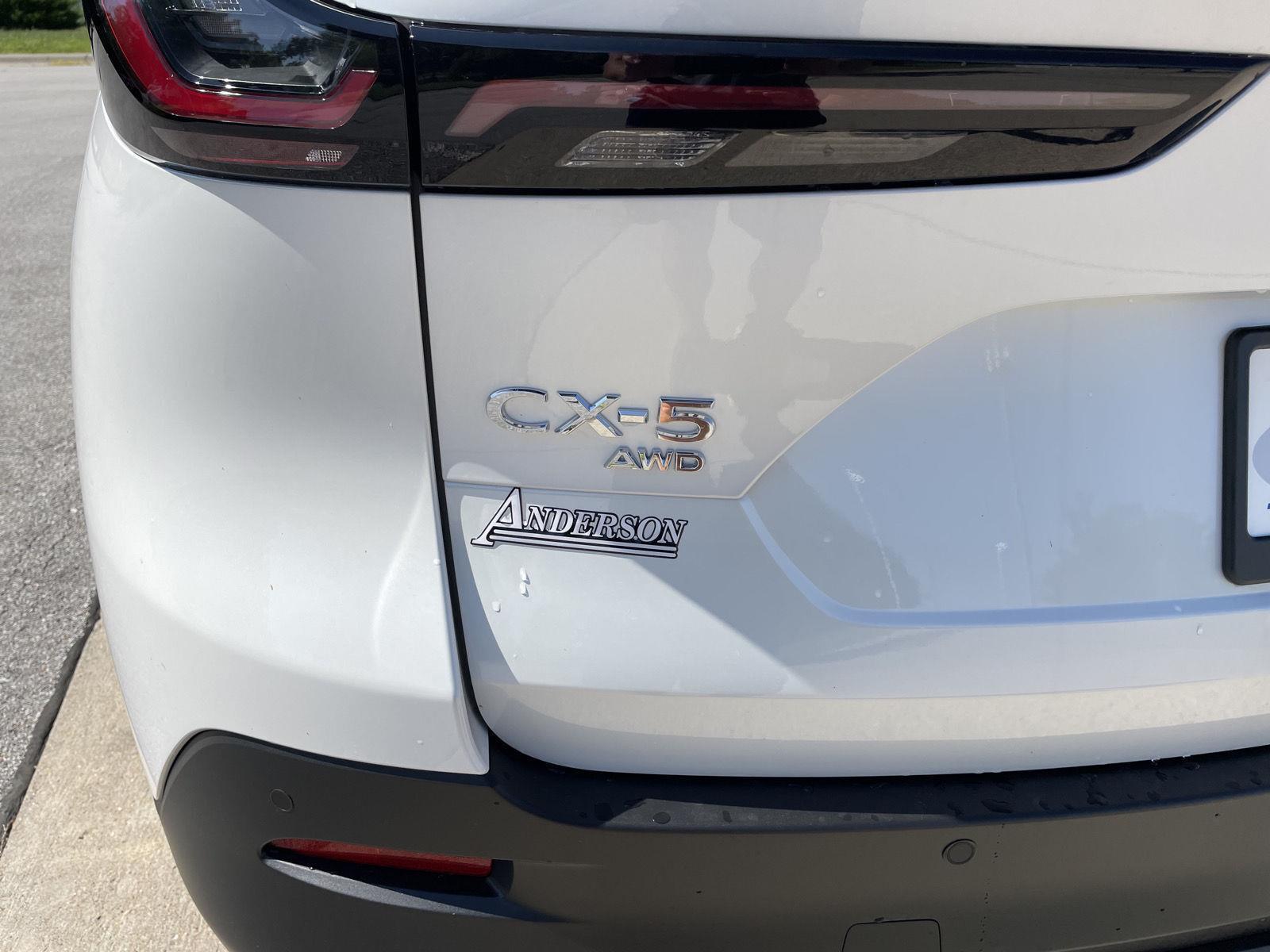 Vehicle photo 34