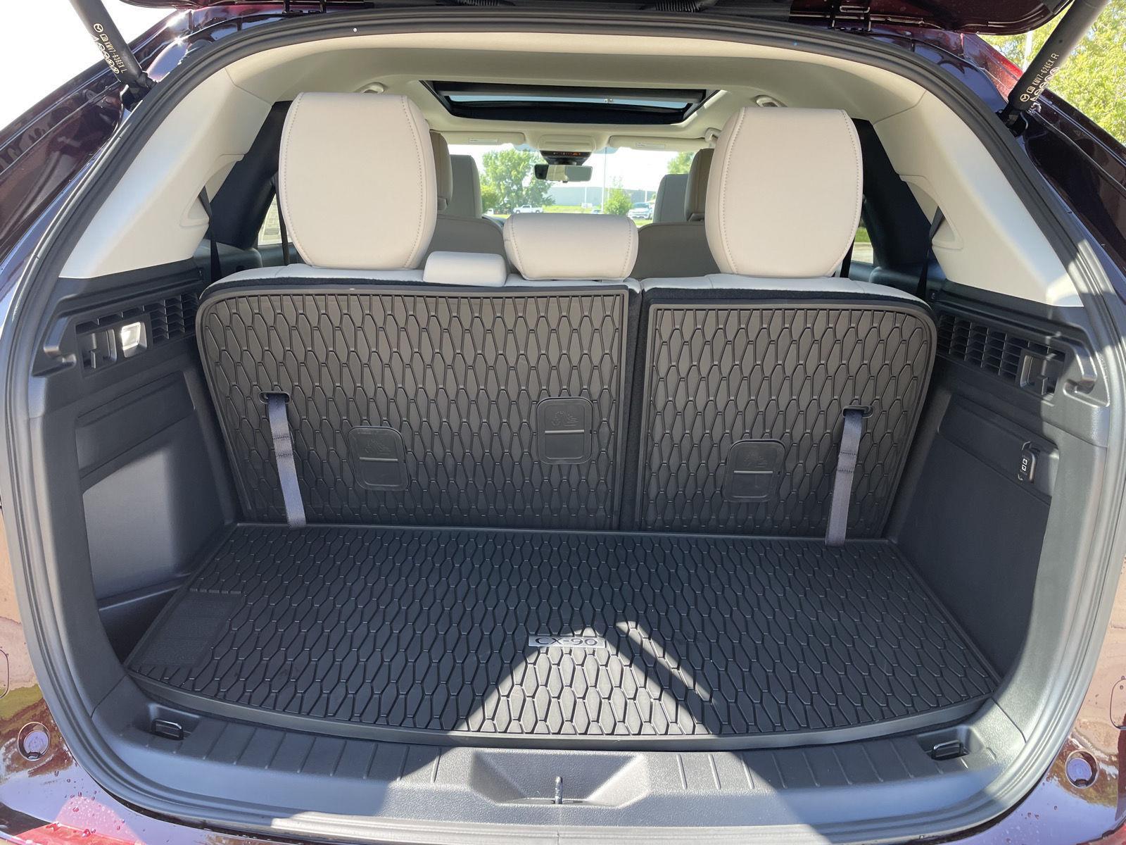 Vehicle photo 37